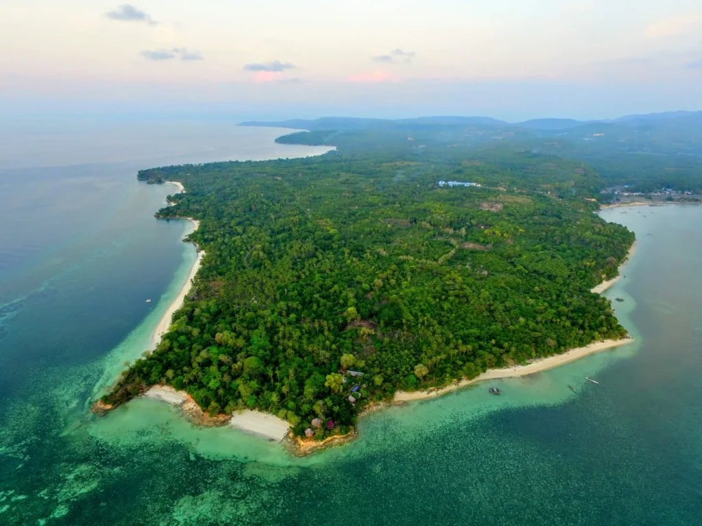 Towale peninsula from above